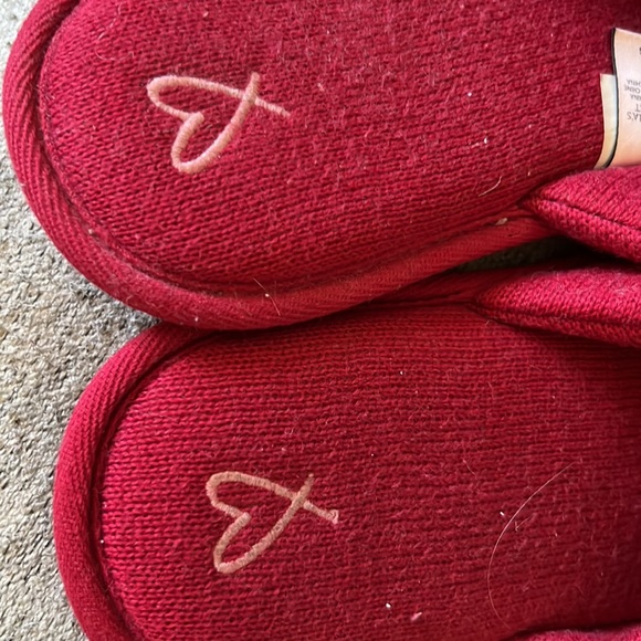Victoria Secret slippers - Picture 3 of 6